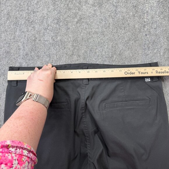 Helly Hansen Shorts Men L Gray 11" Performance Stretch - Picture 11 of 16